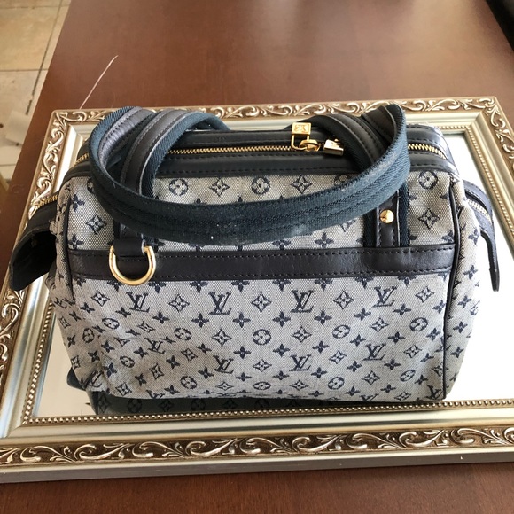 Louis Vuitton purse - Picture 1 of 8